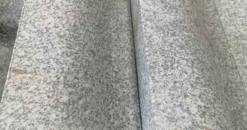 邯郸芙蓉白S型拉丝面路沿石