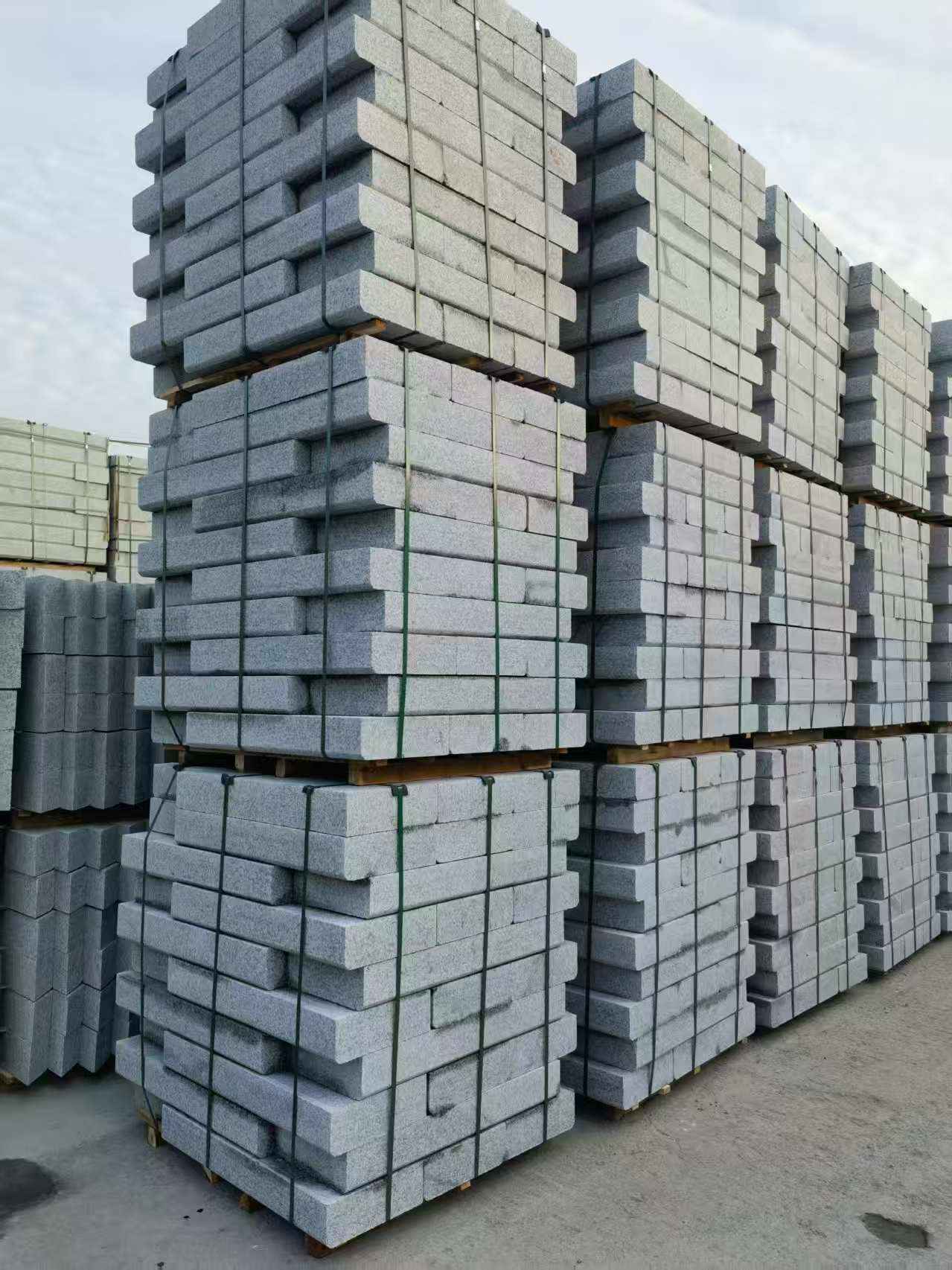 邯郸 路沿石（路侧石），颜色一致，尺寸标准